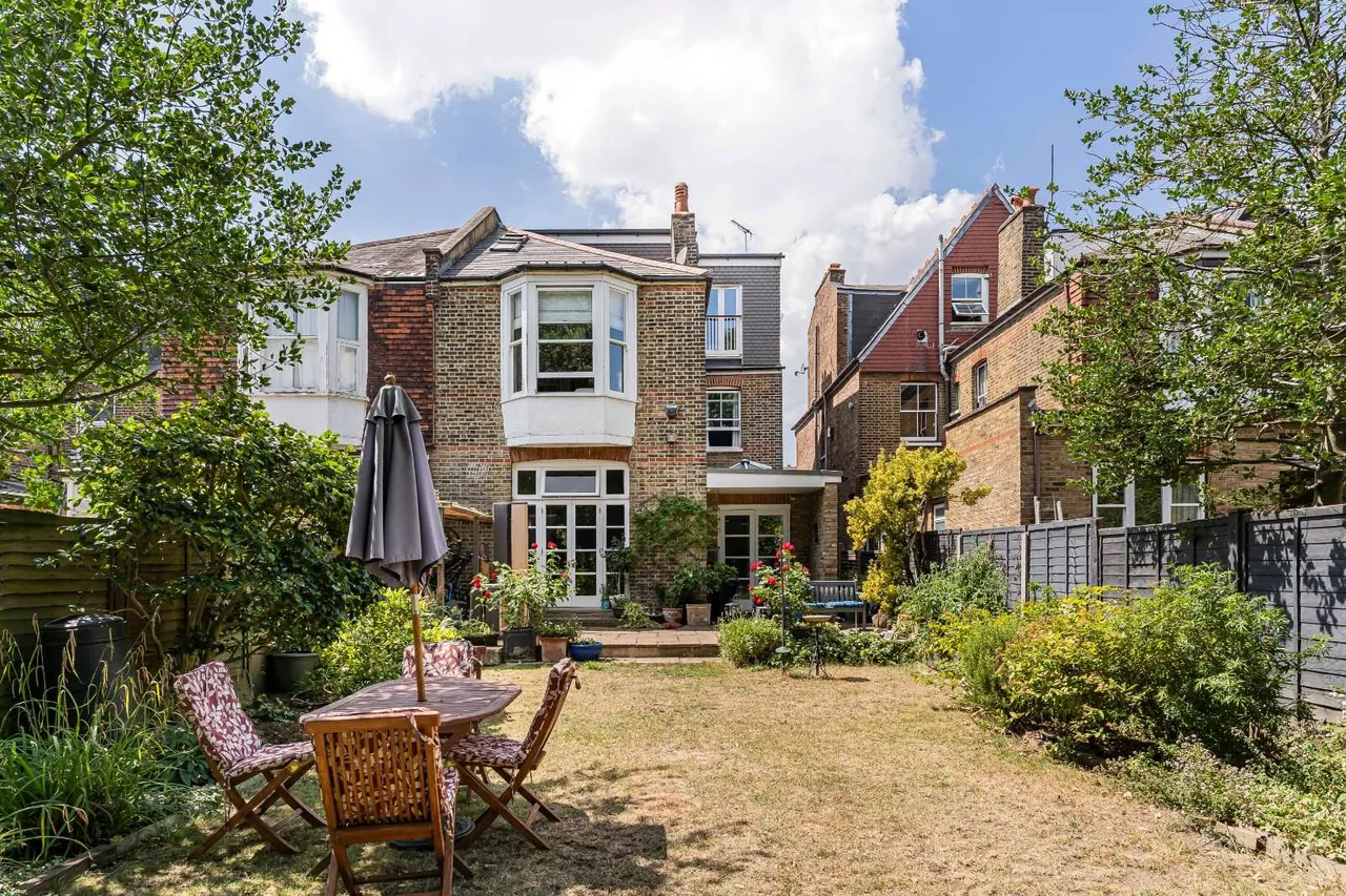 Twyford Avenue, London, W3 9QB, photo 2