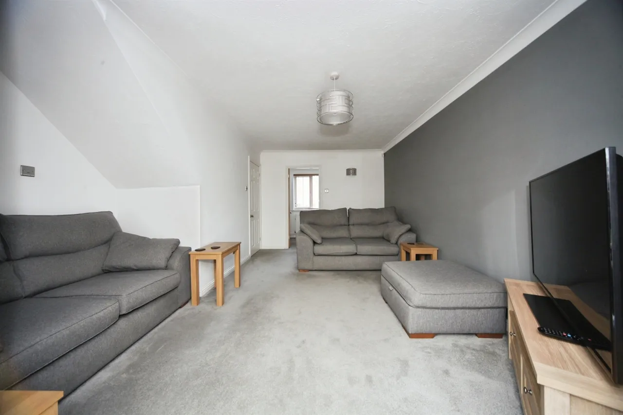 Tylers Mead, Luton, LU2, photo 4