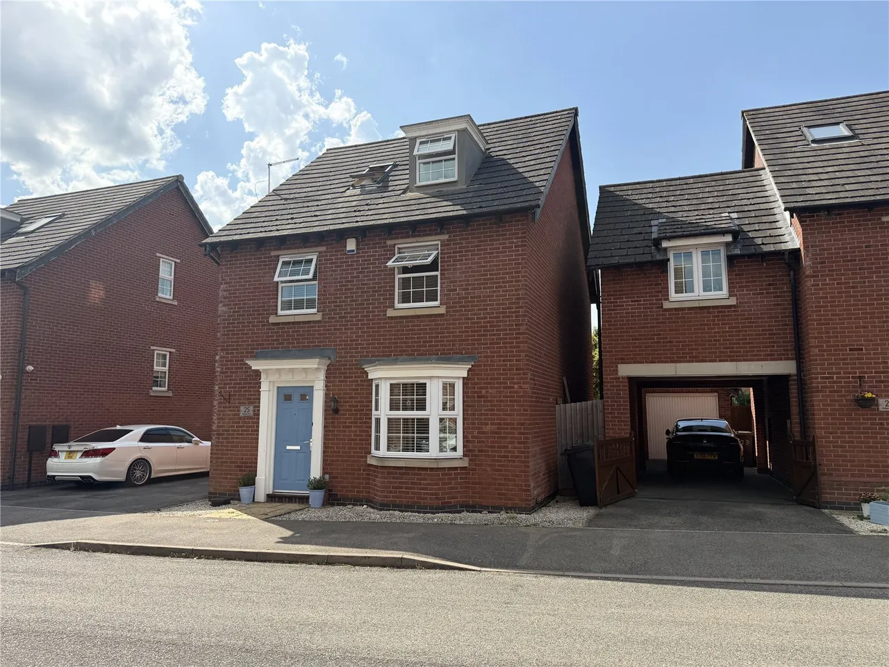 4 bed house for sale, Hallaton Drive, Syston, LE7