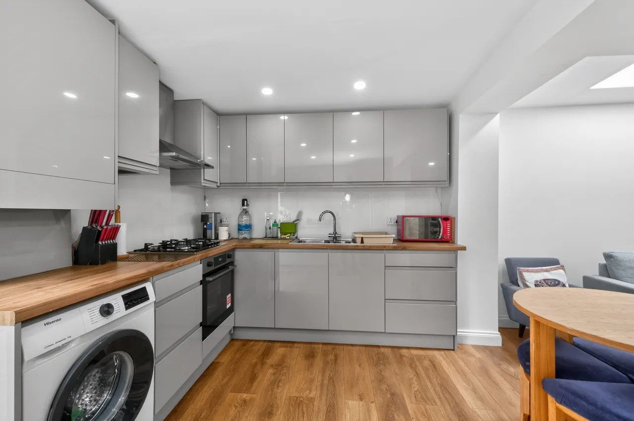 Elsham Road, London, photo 10