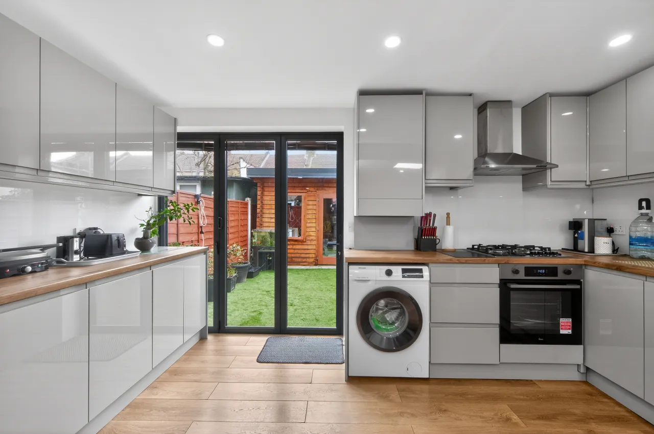 Elsham Road, London, photo 6