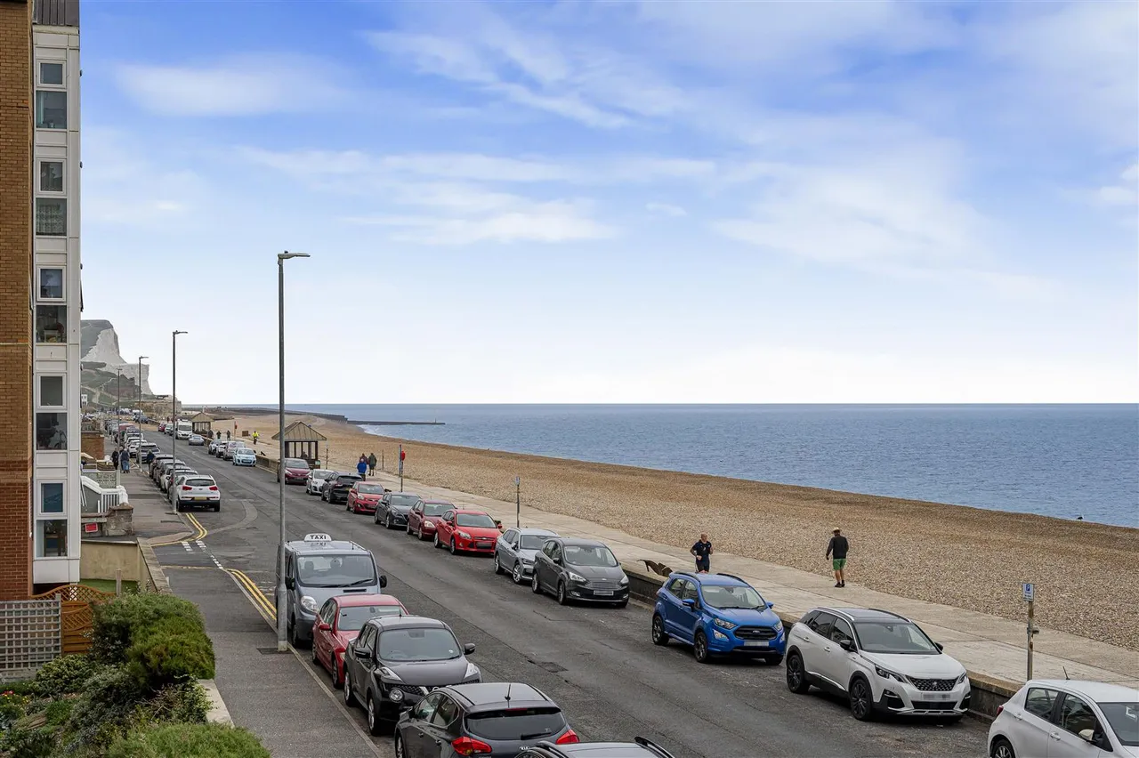 Esplanade, Seaford, photo 7