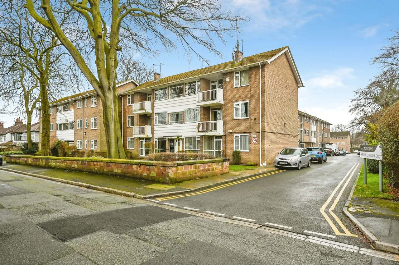 3 bed property for sale, Eton Court, Liverpool, L18