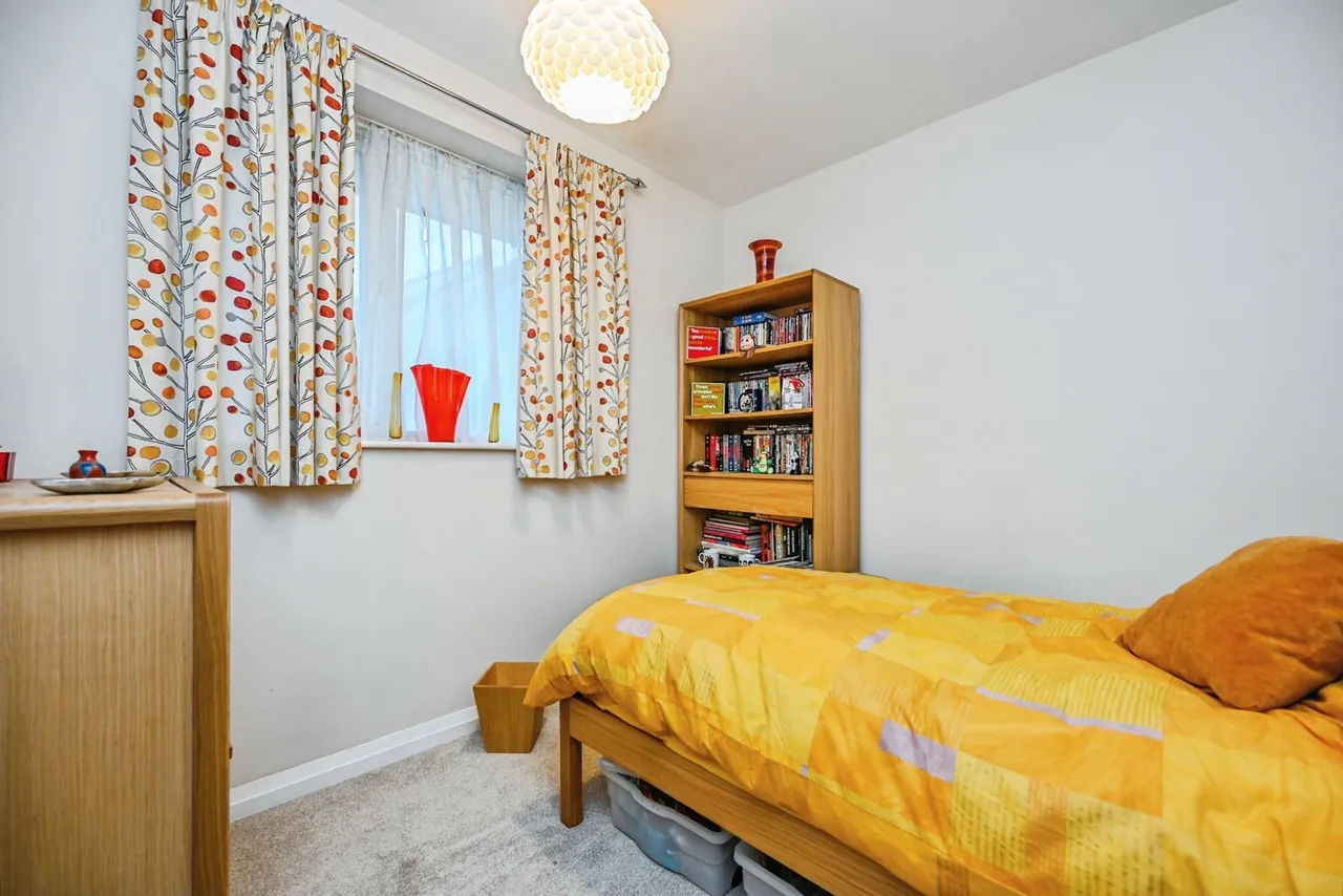 Eton Court, Liverpool, L18, photo 18