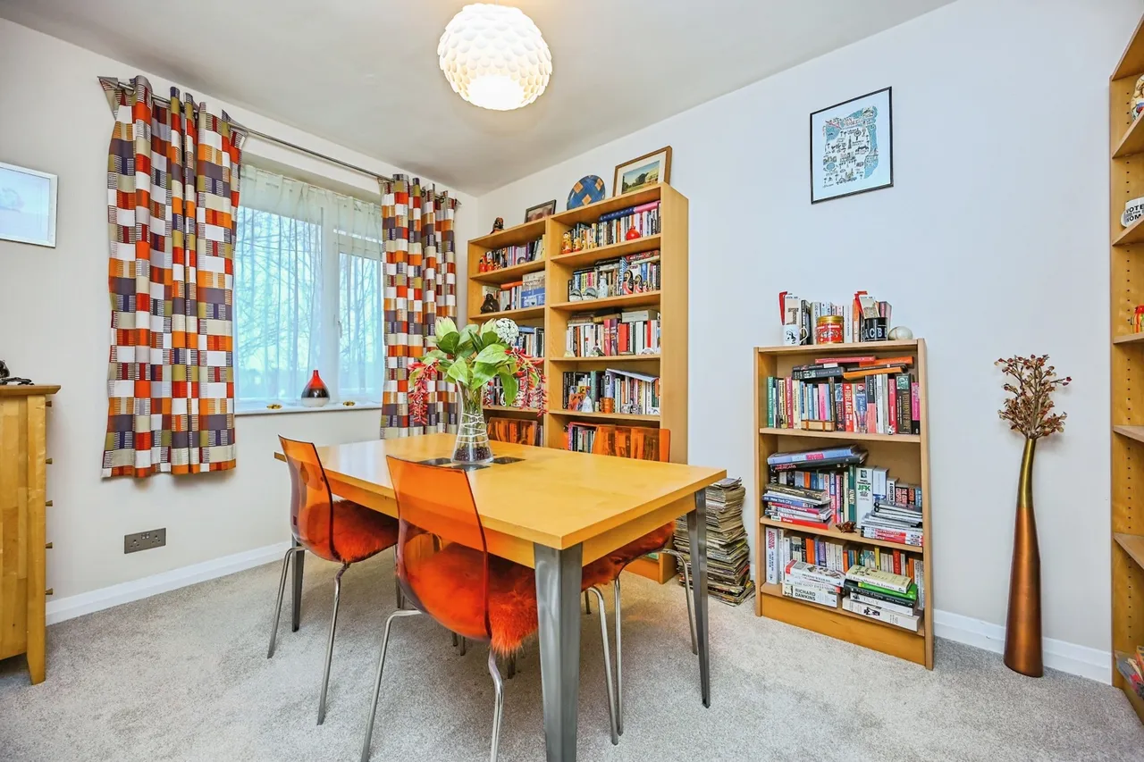 Eton Court, Liverpool, L18, photo 10