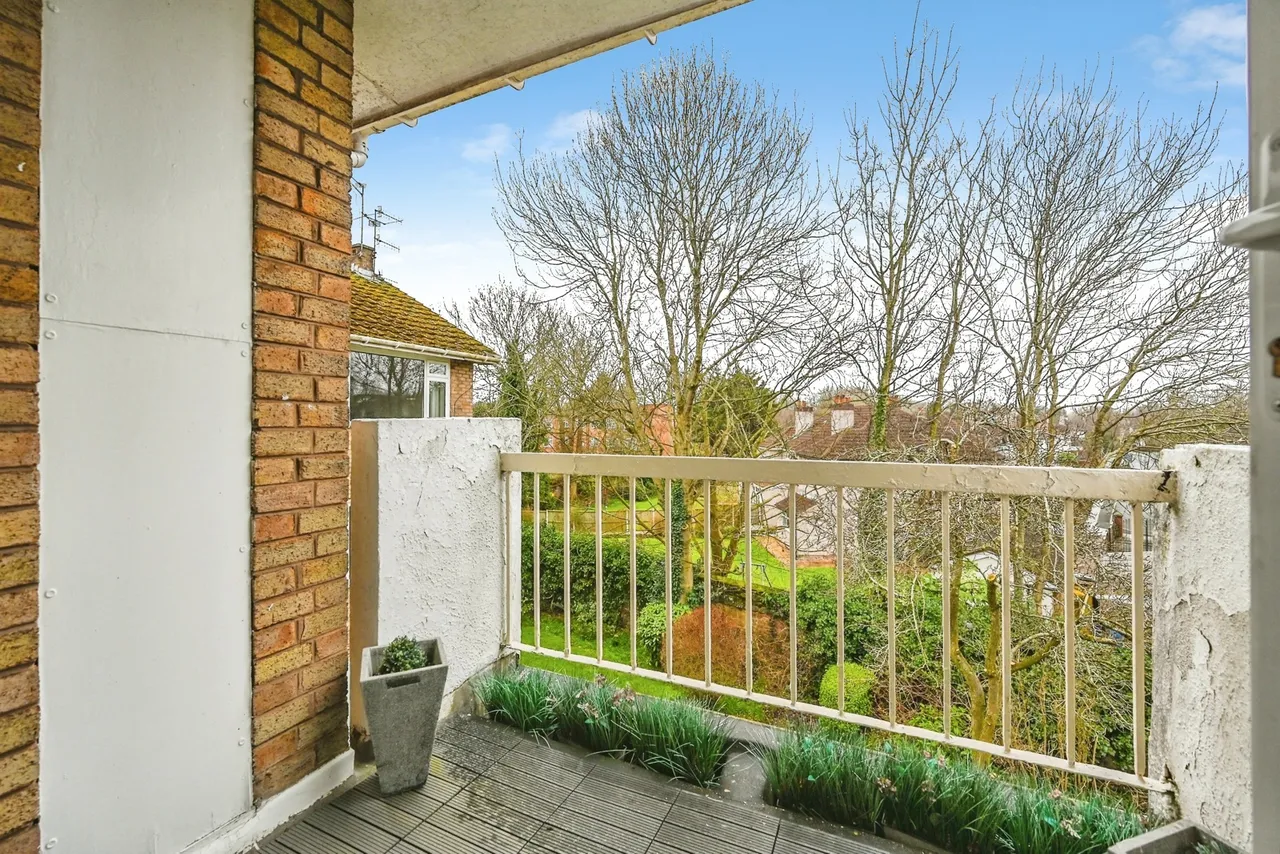 Eton Court, Liverpool, L18, photo 9