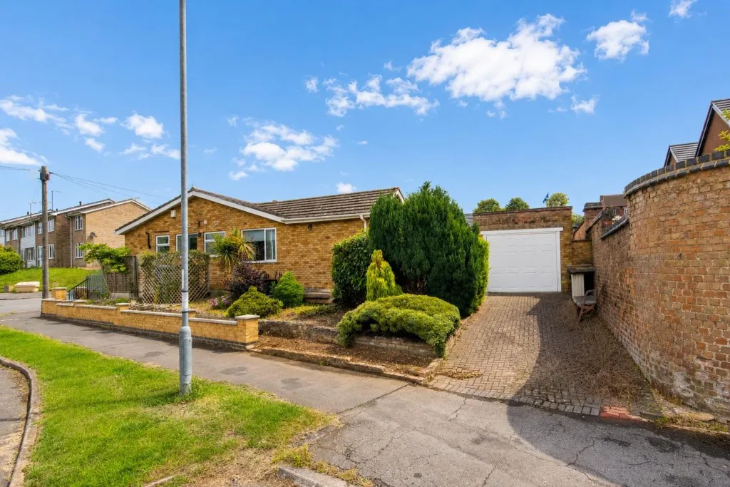 3 bed house for sale, Welland Road, Kettering