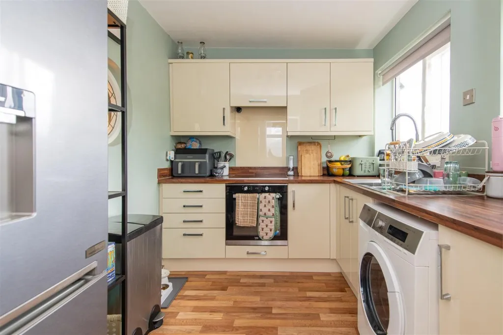 Welland Road, Kettering, photo 7