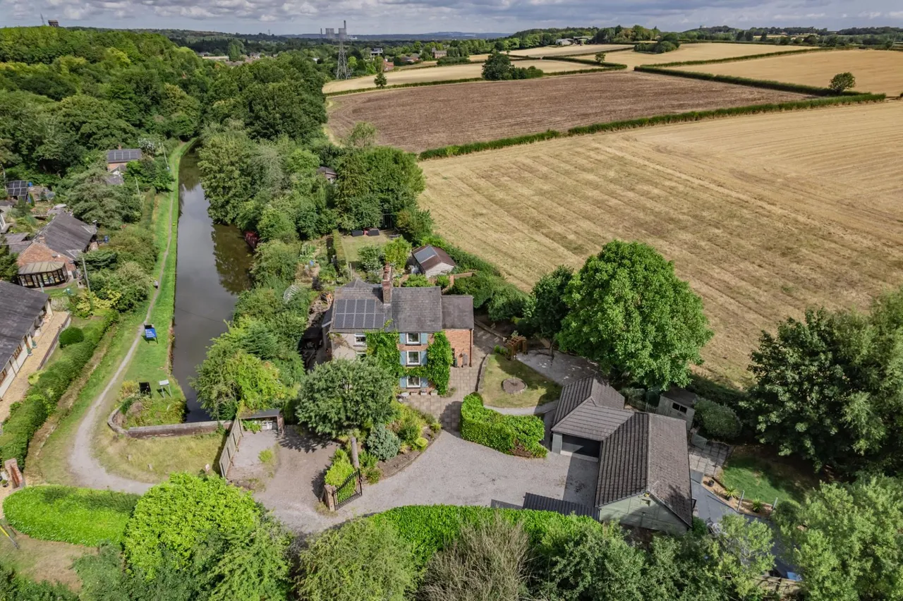 5 bed house for sale, Tunnel End, Preston On The Hill, WA4