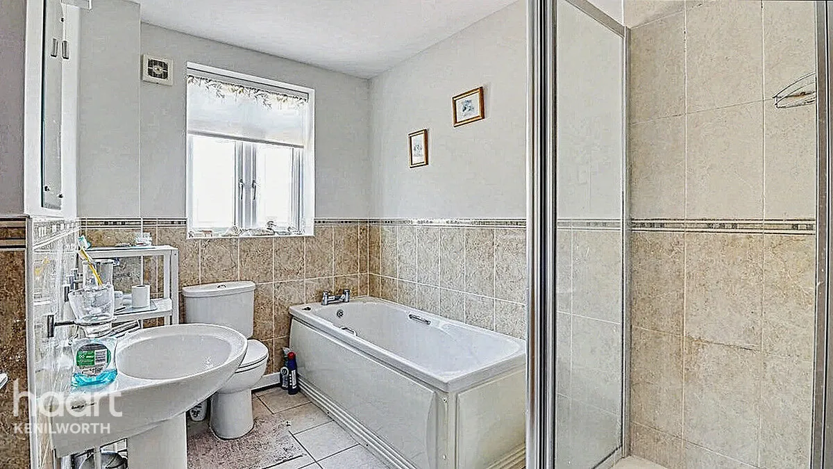 The Blundells, Kenilworth, CV8, photo 3