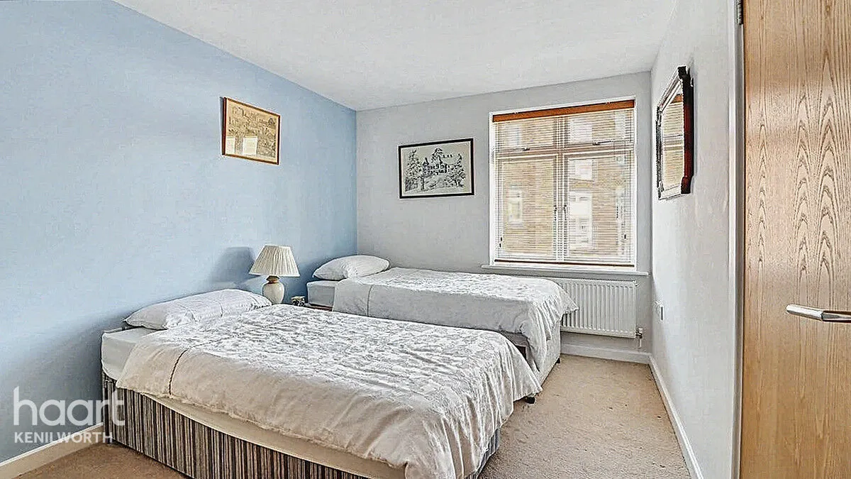 The Blundells, Kenilworth, CV8, photo 4