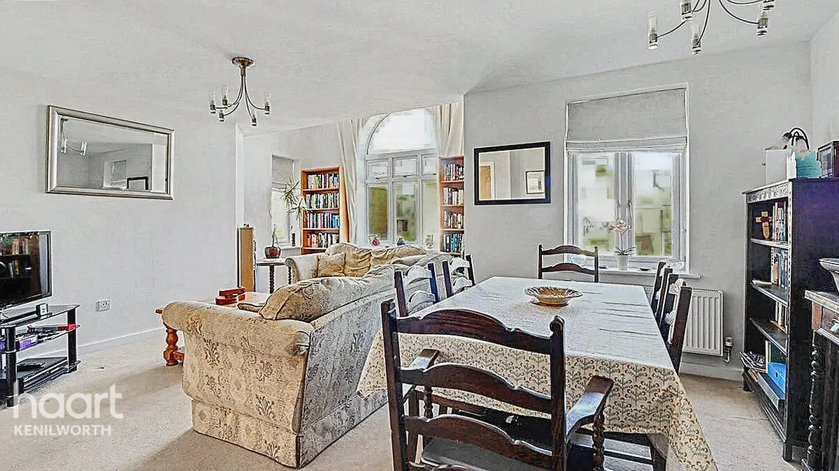 The Blundells, Kenilworth, CV8, photo 9