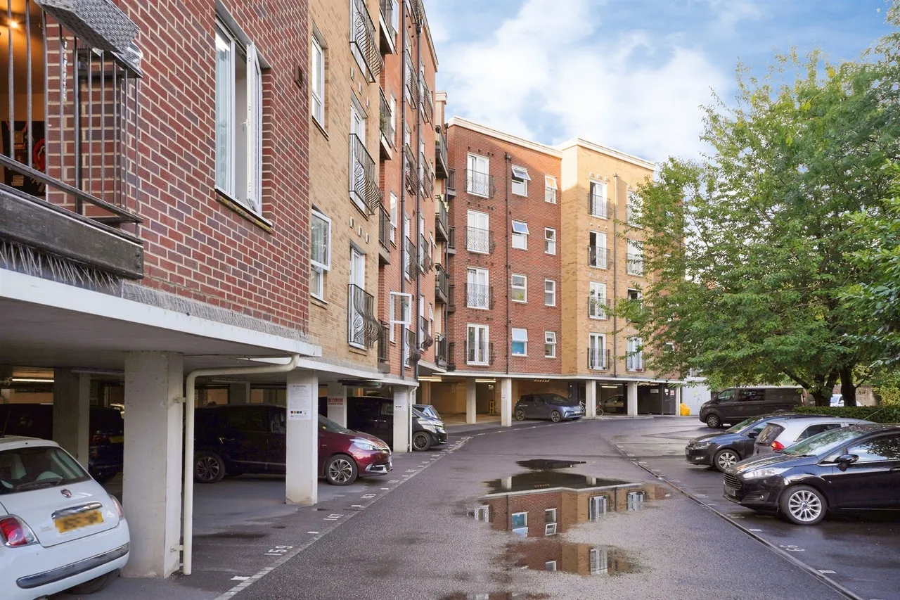 York Road, Bristol, BS3, photo 13