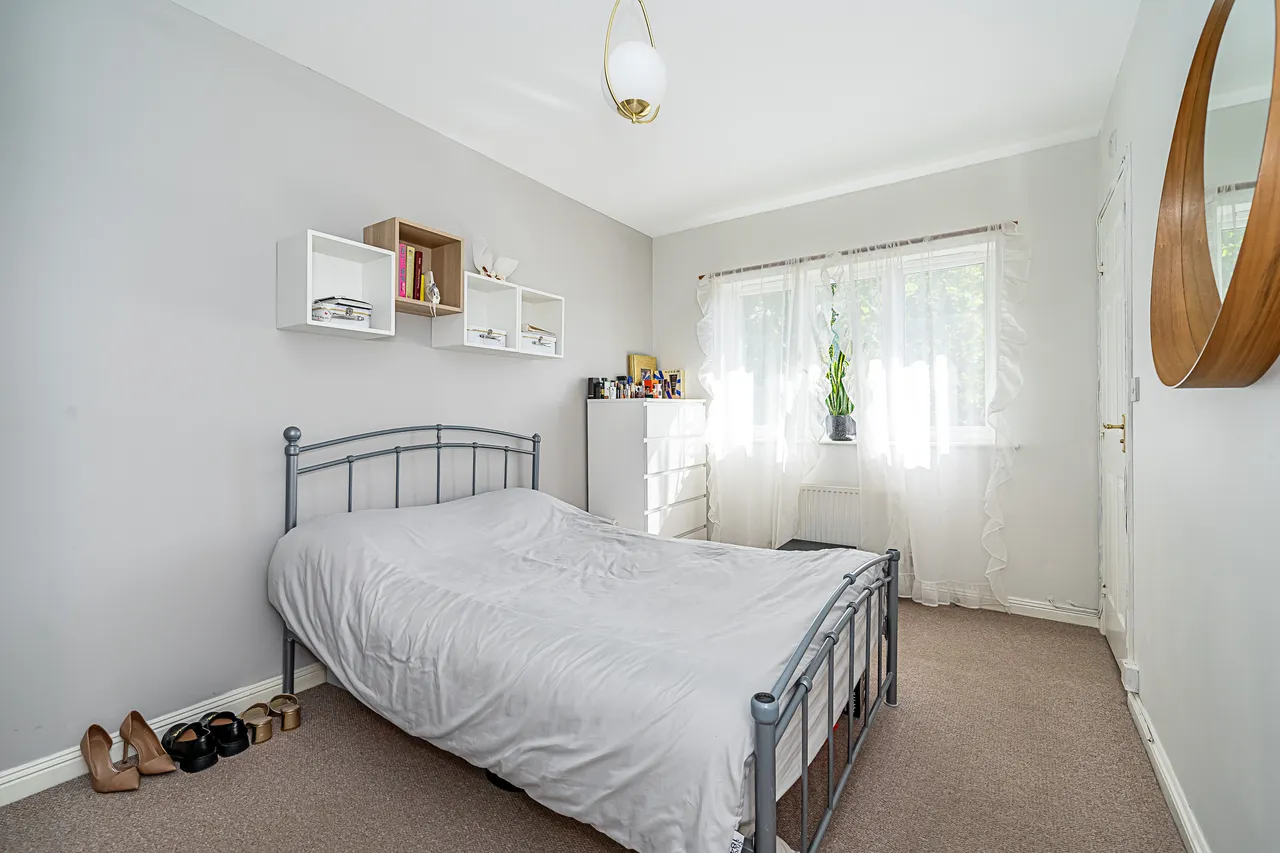 Grasgarth Close, Acton, W3, photo 5