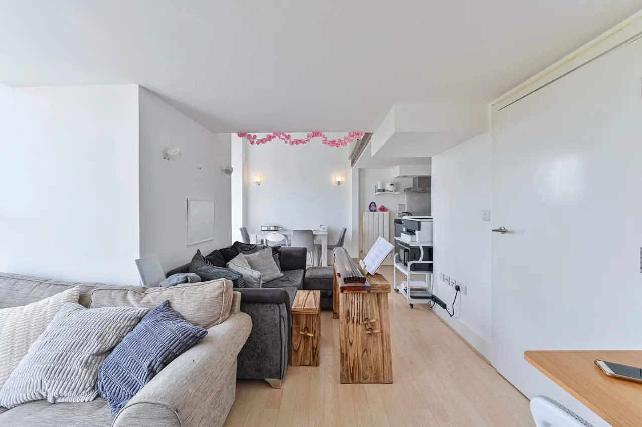 Flat 176, Building 22, Cadogan Road, London, photo 11