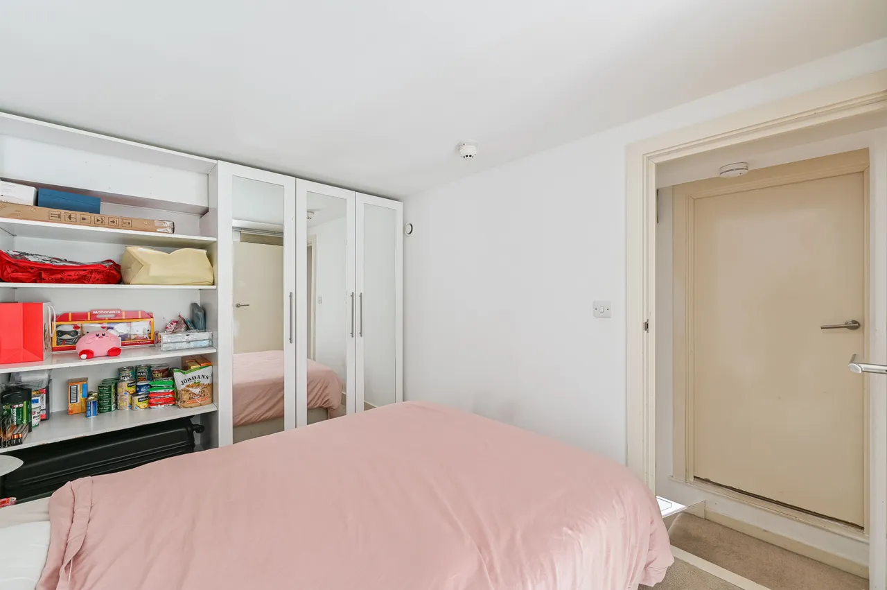 Flat 176, Building 22, Cadogan Road, London, photo 10