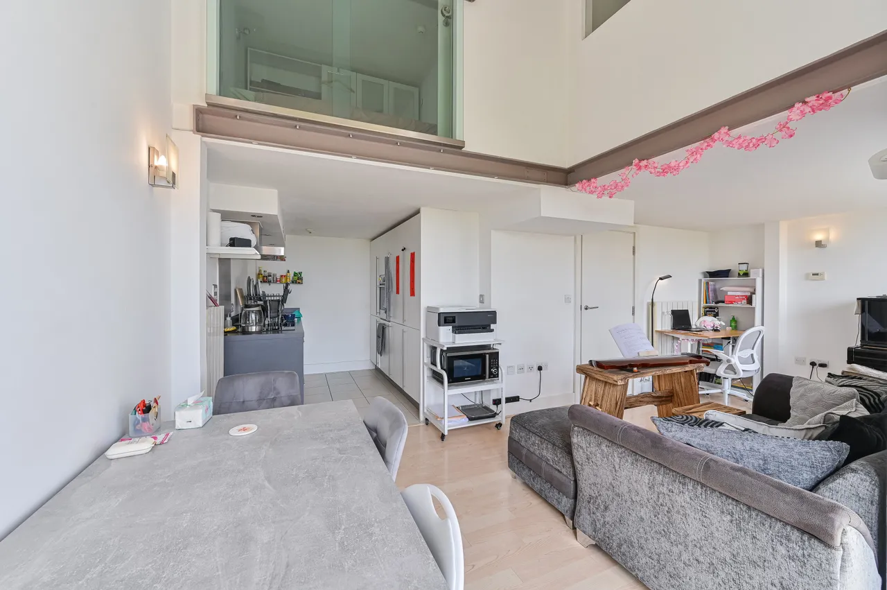 Flat 176, Building 22, Cadogan Road, London, photo 6