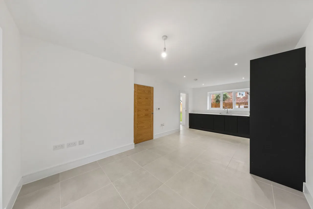 Halis Court, Hale Village, Liverpool, Liverpool, L24 4BF, photo 4