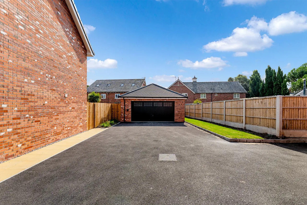 Halis Court, Hale Village, Liverpool, Liverpool, L24 4BF, photo 17