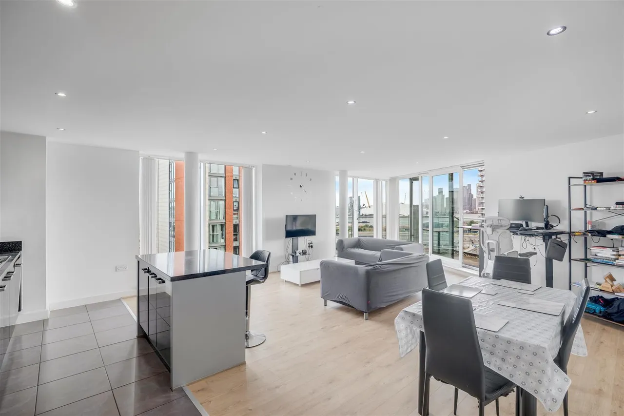 2 bed flat for sale, Seagull Lane, Royal Victoria Dock, E16