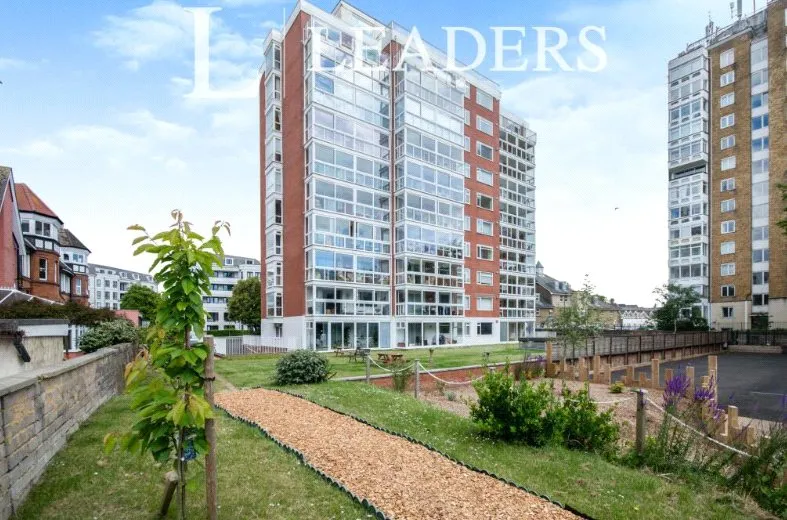 2 bed flat to rent, West Cliff Road, Bournemouth, BH2