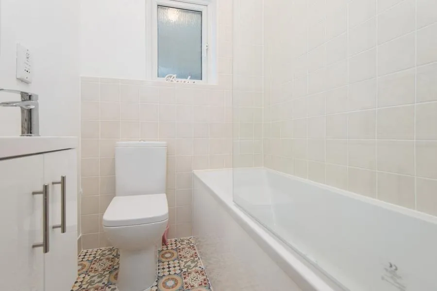 Sunnyhill Road, London, SW16, photo 6