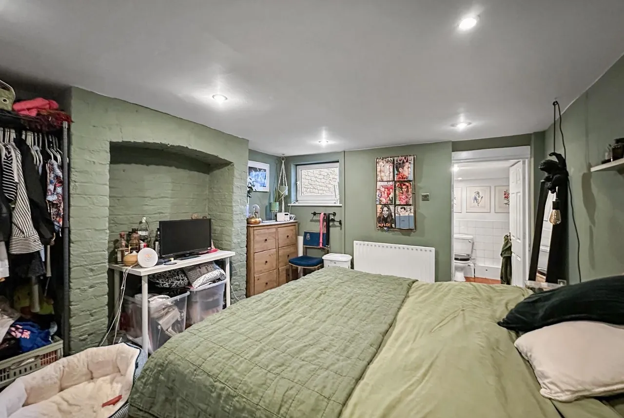 Oldfield Road, Altrincham, Cheshire WA14 4EF, photo 11