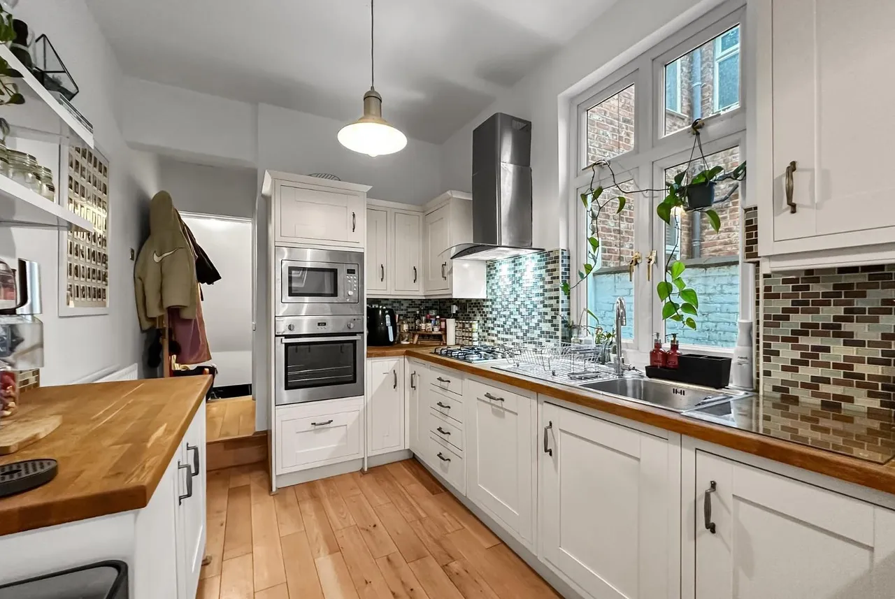 Oldfield Road, Altrincham, Cheshire WA14 4EF, photo 9