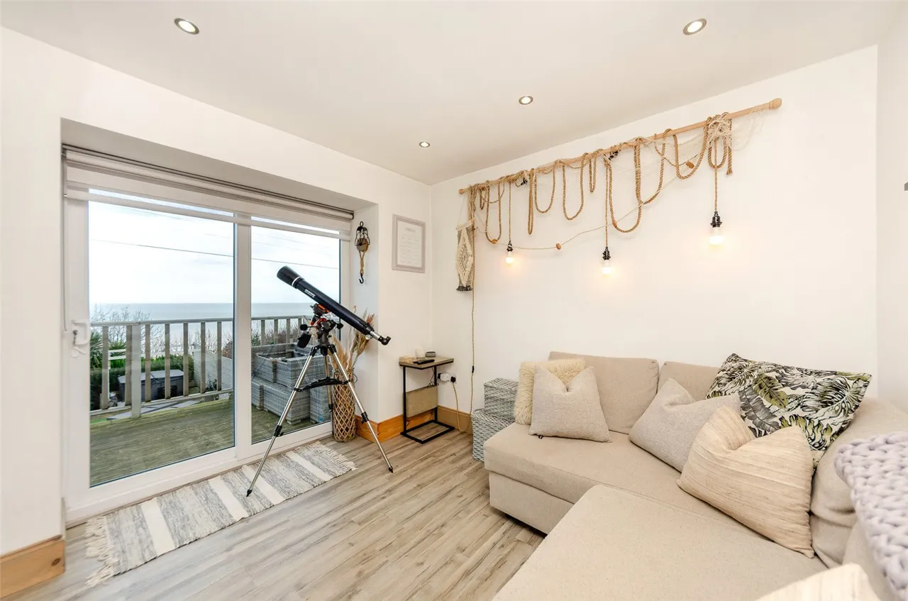 High Street, Penmaenmawr, LL34, photo 4