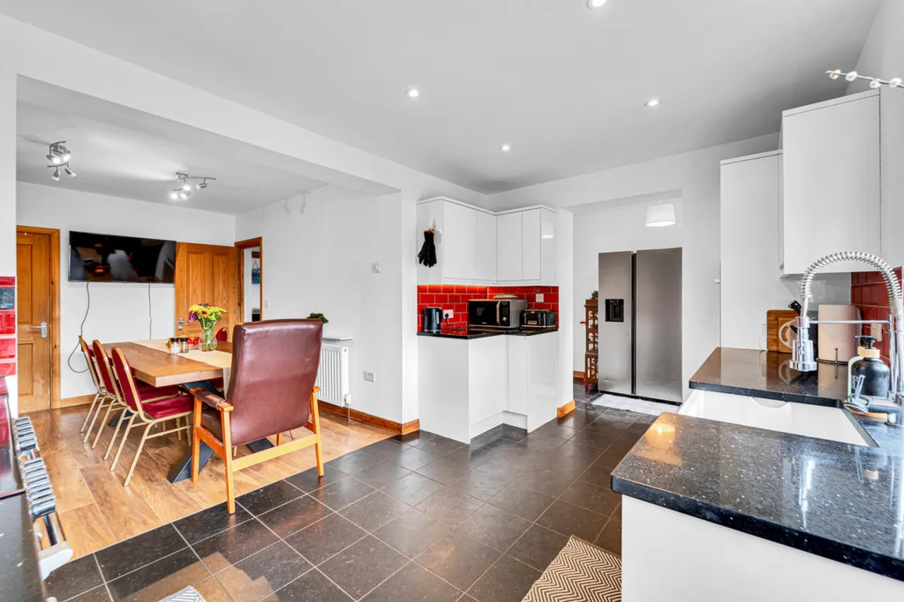 Burgoyne Road, Sunbury-on-Thames, photo 4