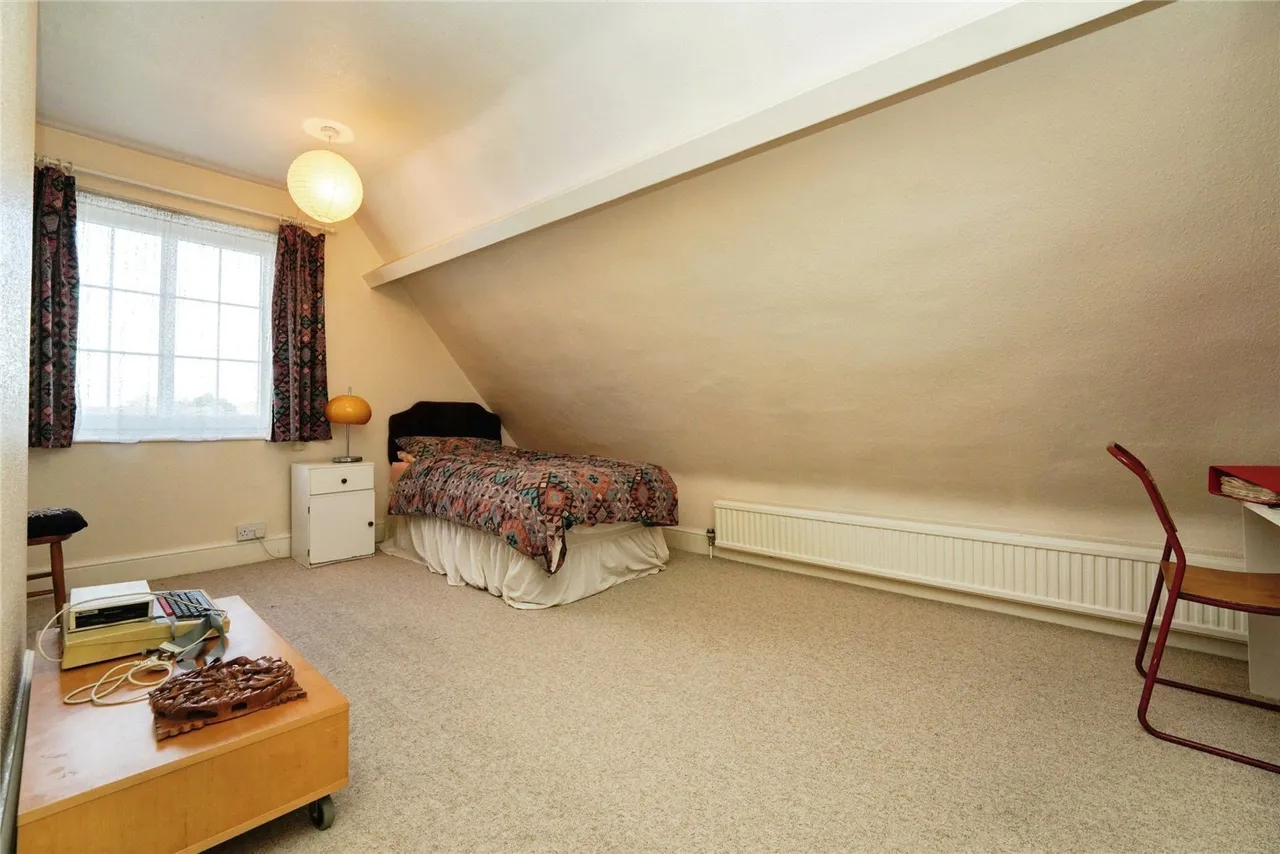 Owletts End, Evesham, WR11, photo 16