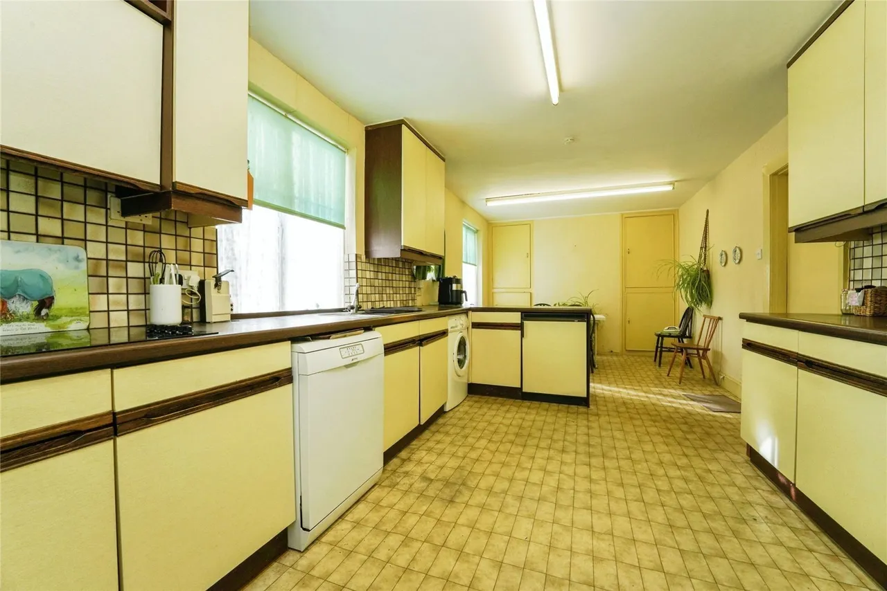 Owletts End, Evesham, WR11, photo 4