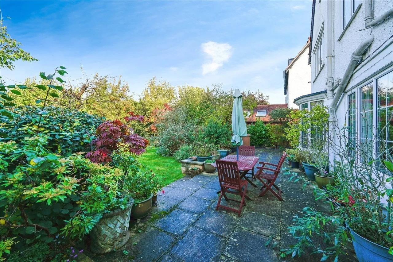 Owletts End, Evesham, WR11, photo 17