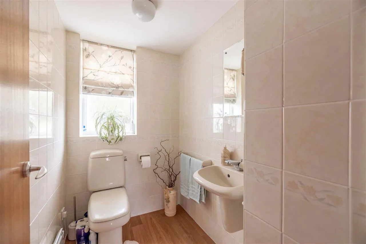 Newberry Cresent, Windsor, SL4 5SN, photo 5
