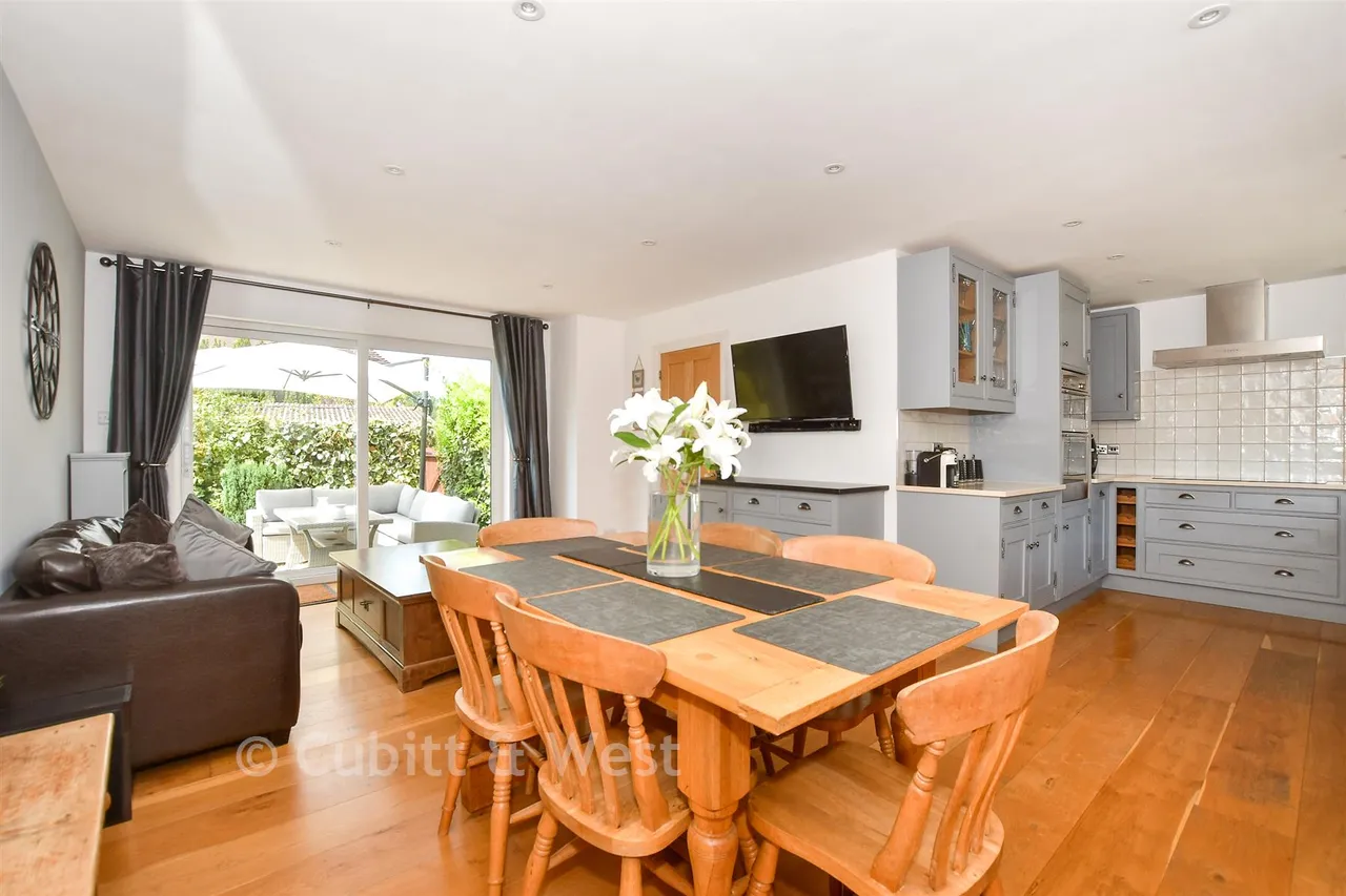 Rowplatt Lane, Felbridge, RH19, photo 4