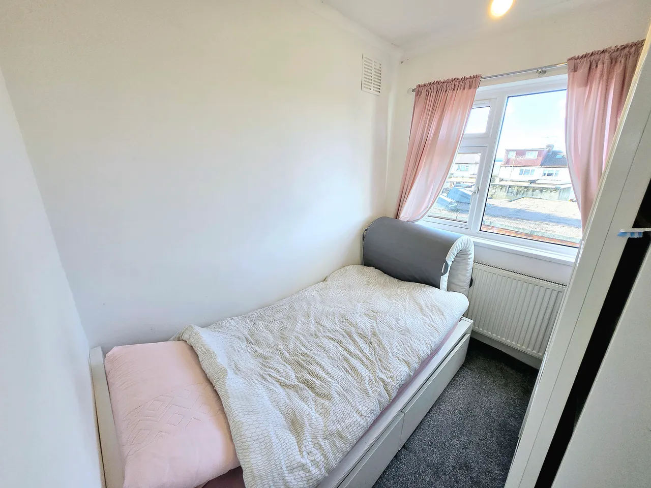 Holyrood Avenue, Harrow, HA2, photo 7