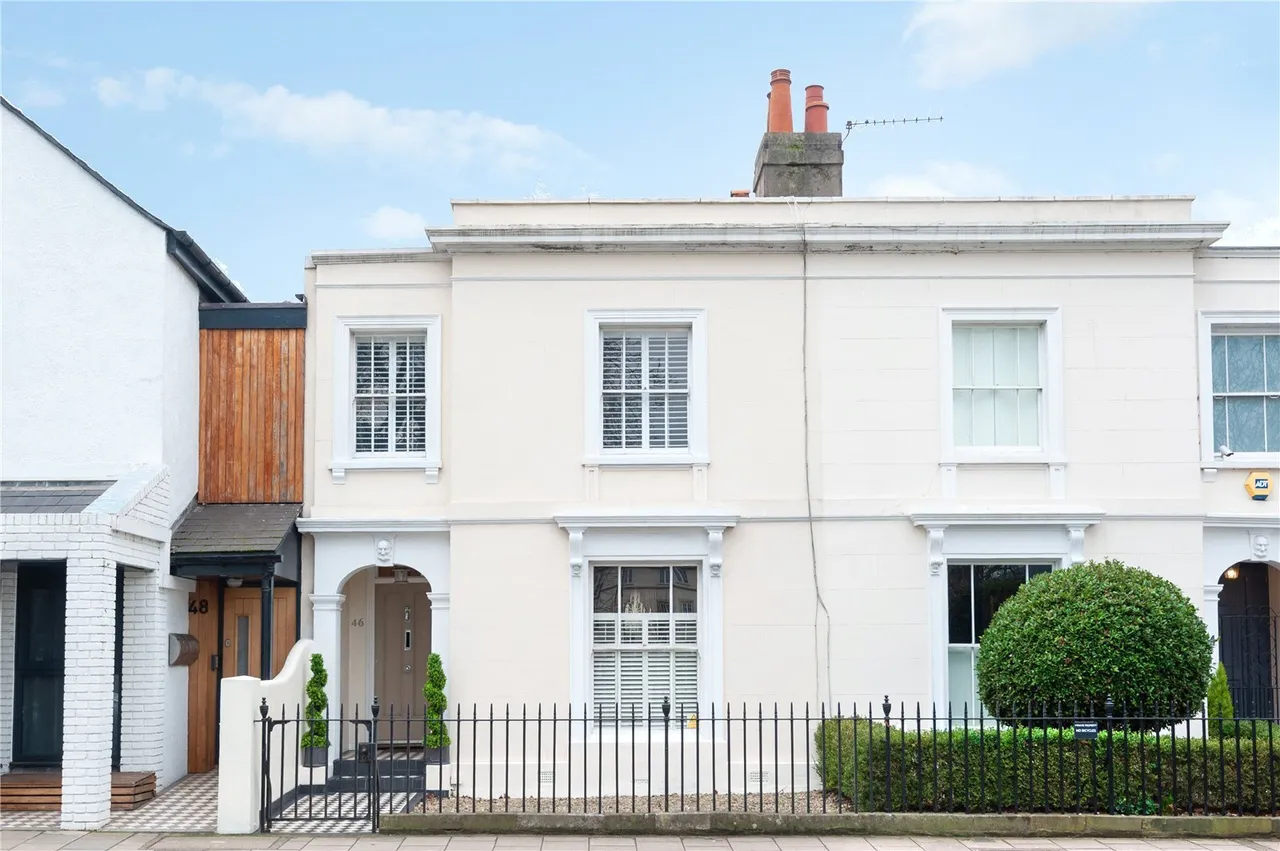 4 bed house for sale, The Green, Twickenham, TW2
