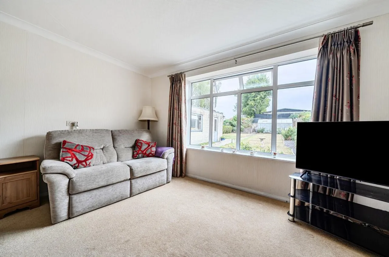 Barnehurst Close, DA8, photo 4