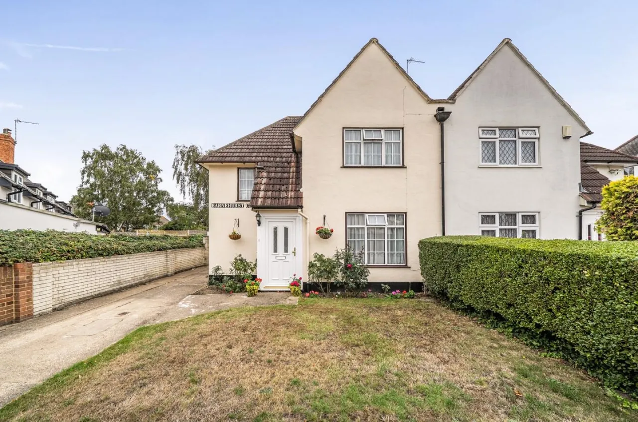 3 bed house for sale, Barnehurst Close, DA8