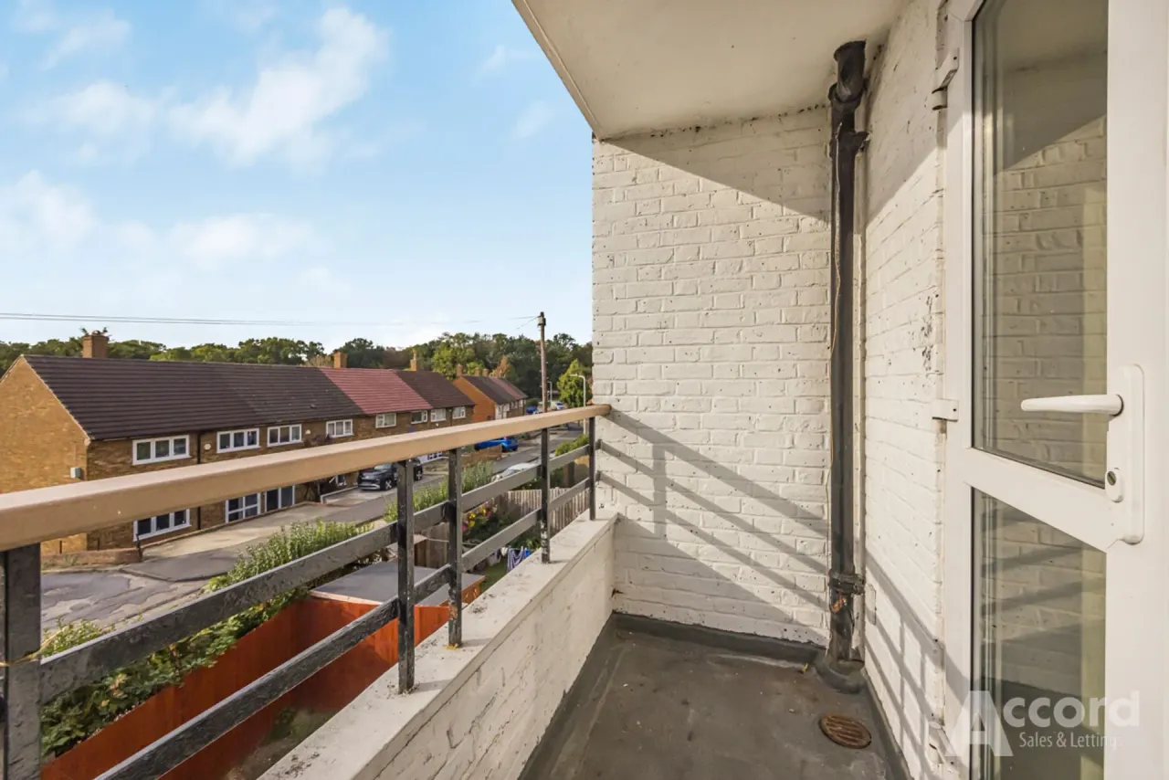 Redcar Road, Romford, RM3, photo 9