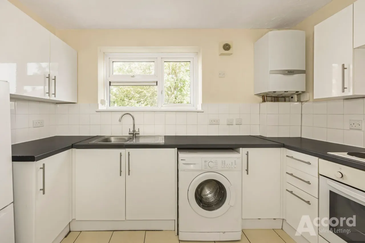 Redcar Road, Romford, RM3, photo 5