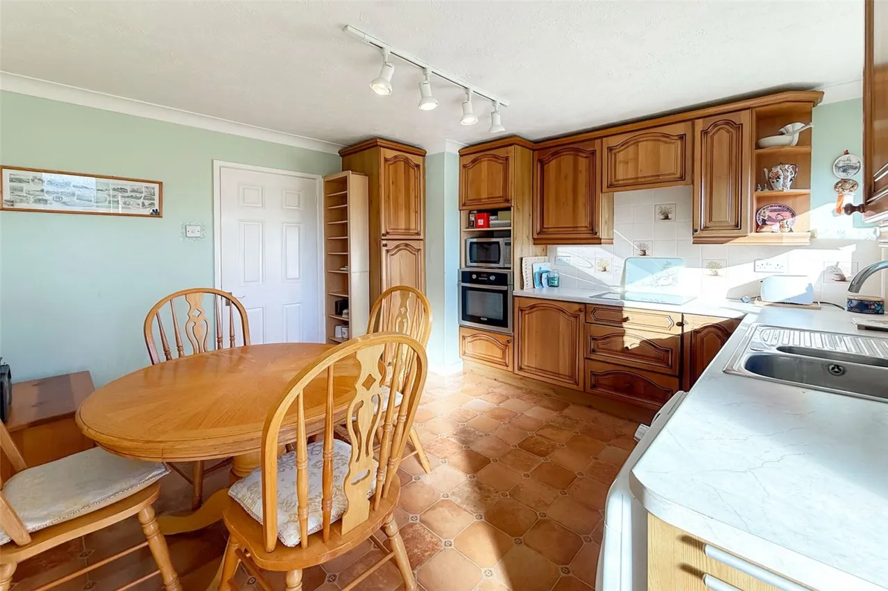 Littlehampton, BN17, photo 15