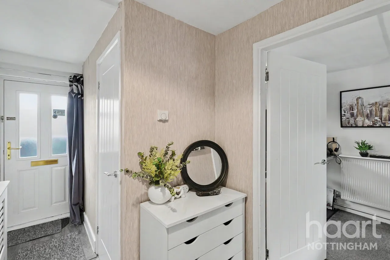 Hope Close, Nottingham, NG2, photo 2