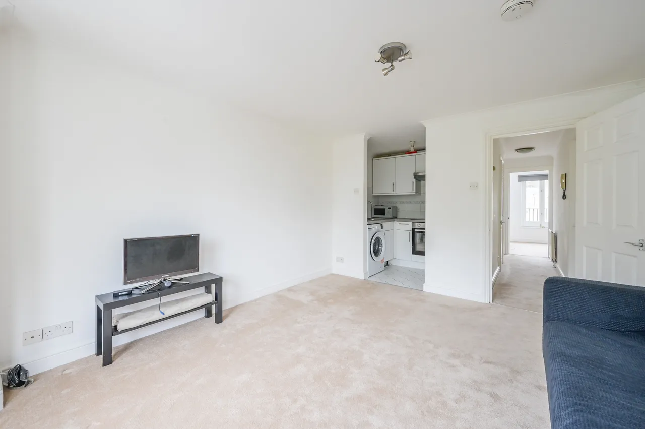 10 Swan Court, 10 Agnes Street, London, photo 7
