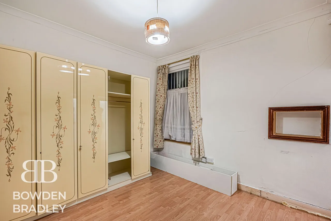 Cowley Road, Ilford, IG1, photo 46