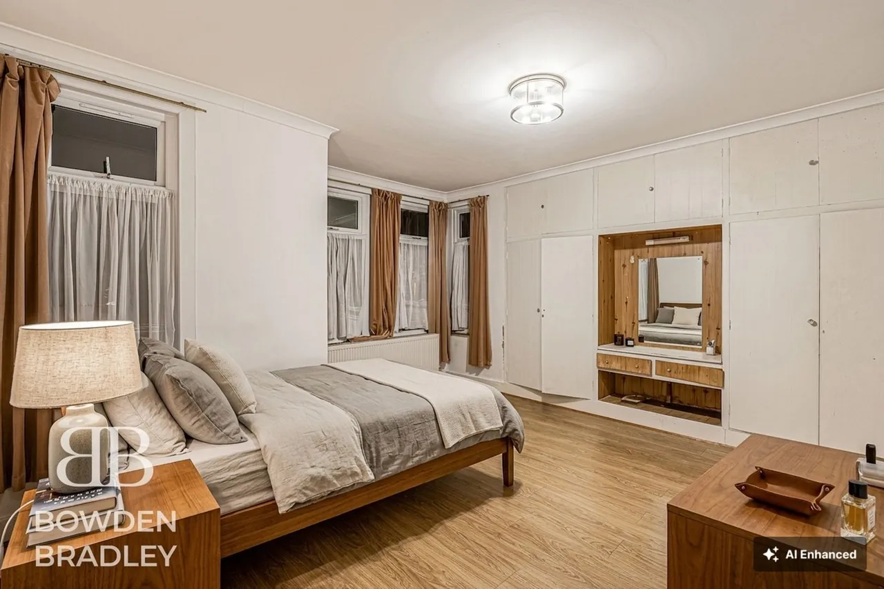 Cowley Road, Ilford, IG1, photo 12