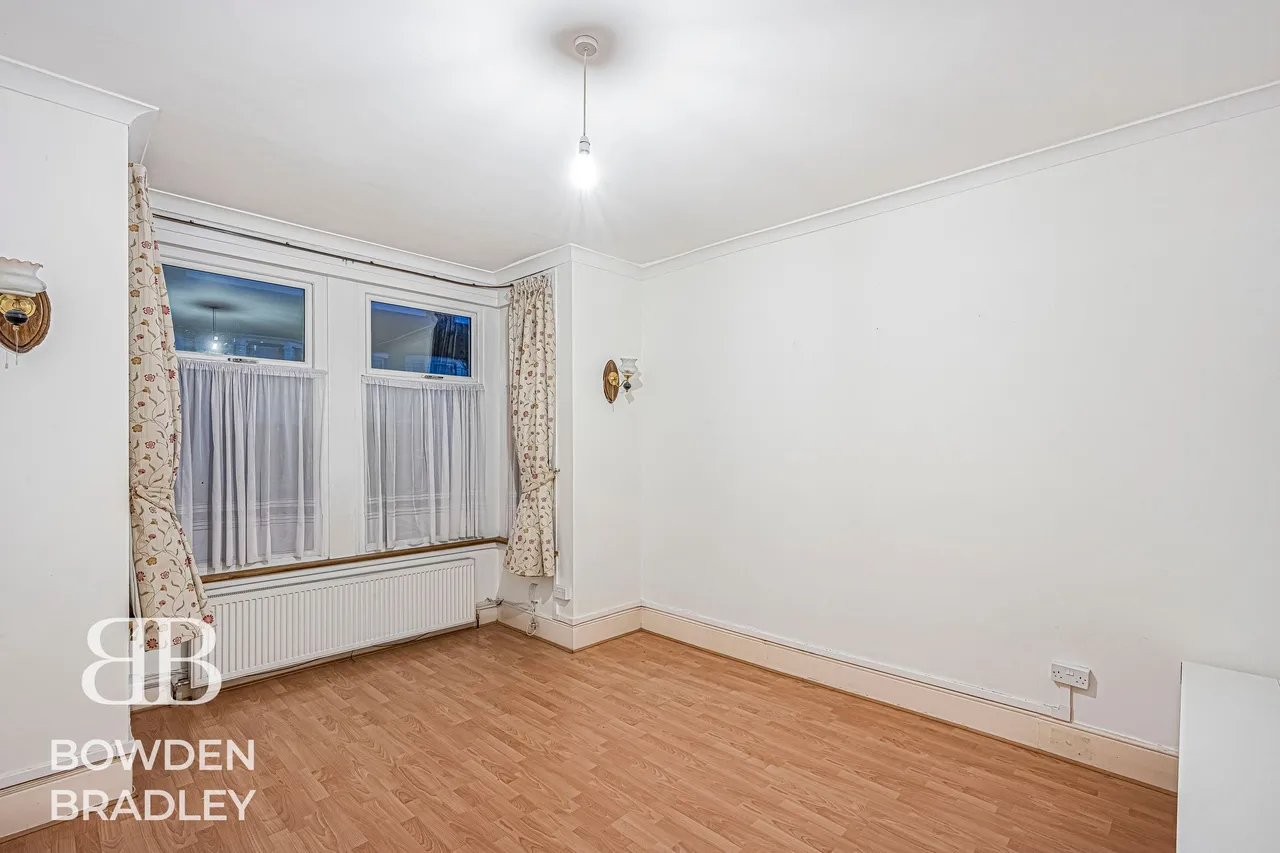 Cowley Road, Ilford, IG1, photo 3