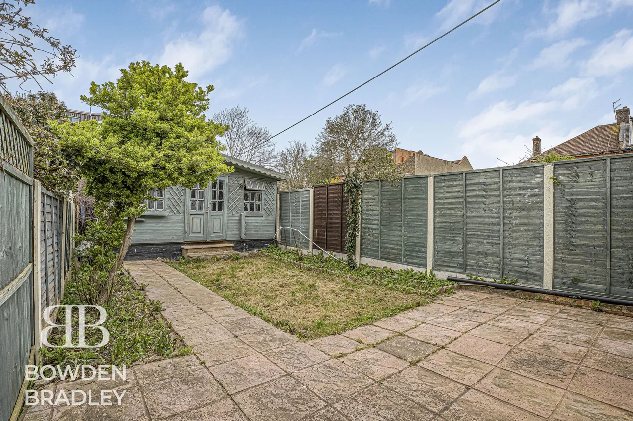Cowley Road, Ilford, IG1, photo 55