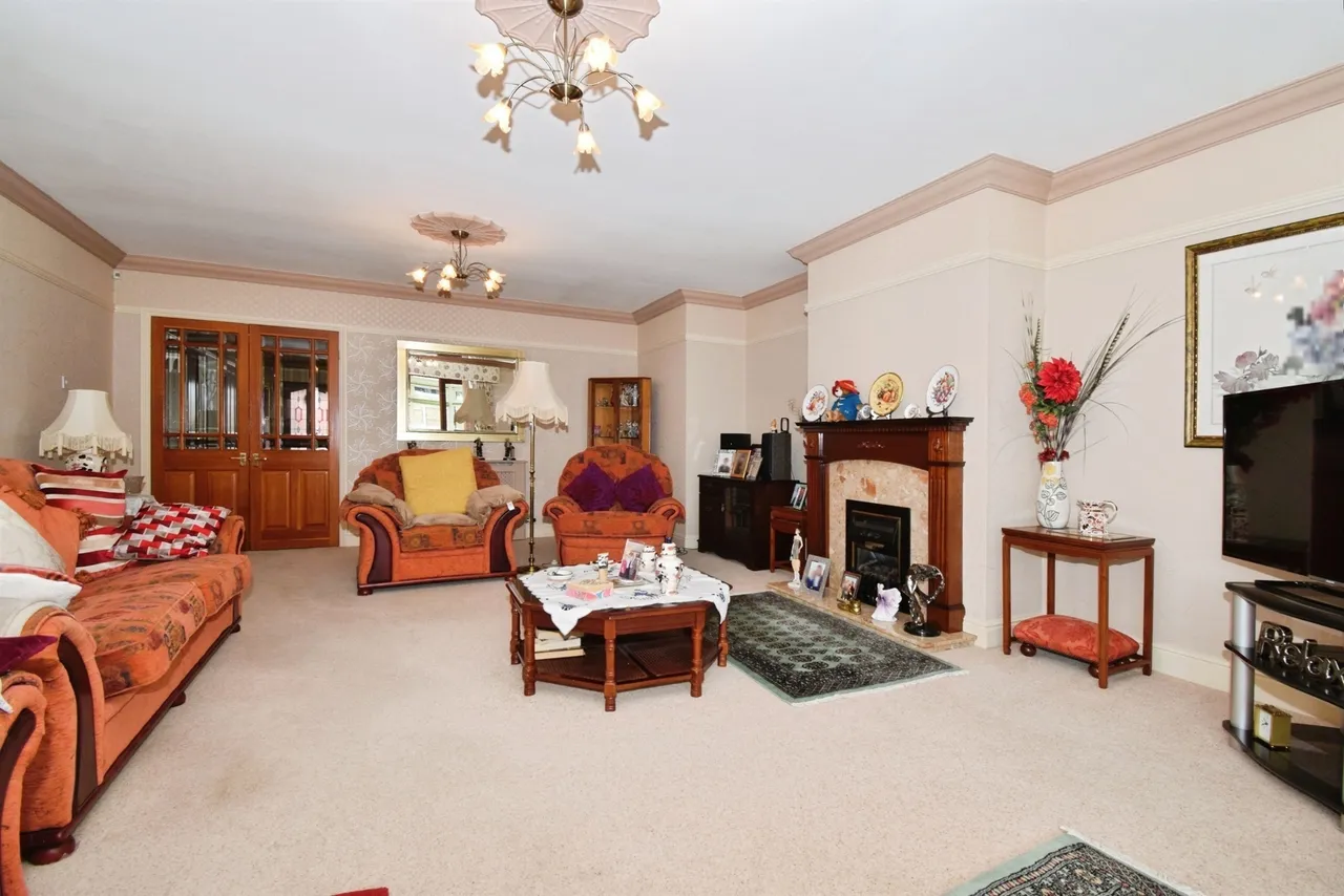 Dalby Avenue, Bushby, LEICESTER, photo 10