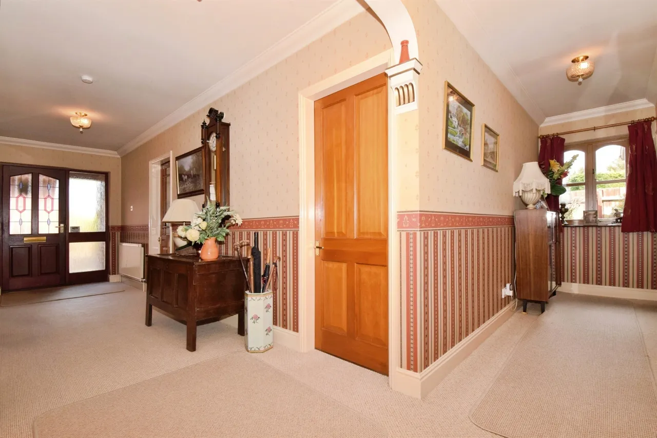 Dalby Avenue, Bushby, LEICESTER, photo 6